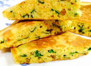 幼児食☆緑黄色野菜と胡麻のホットケーキ-レシピのメイン写真