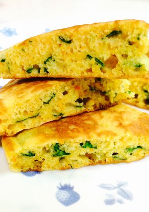 幼児食☆緑黄色野菜と胡麻のホットケーキ-レシピのメイン写真