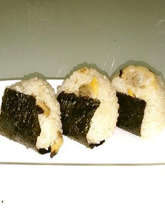 あさりの炊込御飯のおにぎり-レシピのメイン写真
