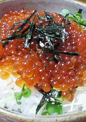 魚屋さん直伝！いくらの醤油漬け＆イクラ丼-レシピのメイン写真