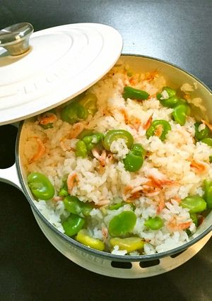 今が旬！そら豆と桜えびの炊き込みごはん-レシピのメイン写真