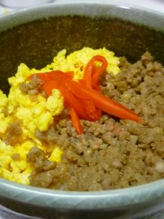 二色そぼろ丼-レシピのメイン写真