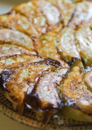 肉汁溢れるジューシー餃子！コツあり！-レシピのメイン写真