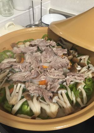 タジン鍋で野菜と豚肉たっぶり！-レシピのメイン写真
