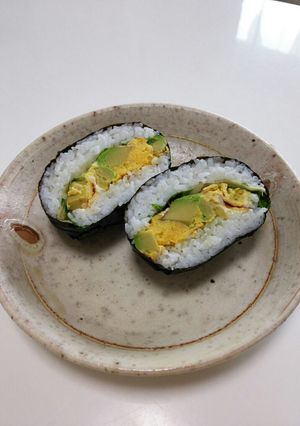 アボカドクリームチーズおにぎらず-レシピのメイン写真