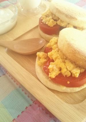 焼きトマト入りイングリッシュマフィン＊-レシピのメイン写真