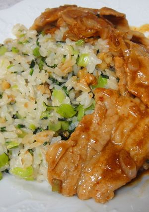 小松菜とクルミの炒飯　肉のっけ-レシピのメイン写真