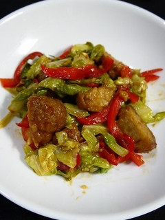 ミートボールリメイク野菜炒め(タイ風)-レシピのメイン写真