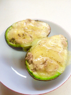 アボカドツナマヨチーズ焼き-レシピのメイン写真