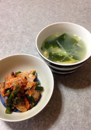 一気に2品！冷凍食品でキムチ和えとスープ-レシピのメイン写真