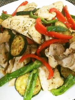 鶏むね肉の彩りハーブ焼き-レシピのメイン写真