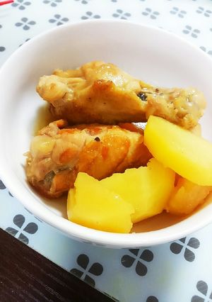 手羽元とじゃがいもの簡単煮-レシピのメイン写真