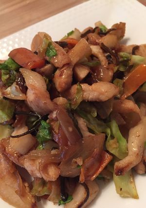 簡単！塩コンブと塩麹豚肉野菜炒め-レシピのメイン写真