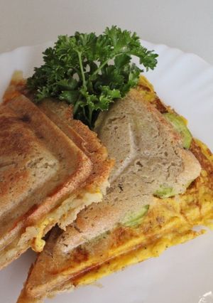 ランチ♪旬な空豆と卵焼きのホットサンド-レシピのメイン写真