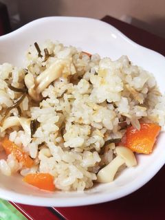 塩昆布で炊き込みご飯-レシピのメイン写真