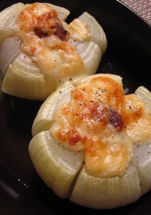 玉ねぎの丸ごとロースト(半分レンジ)-レシピのメイン写真