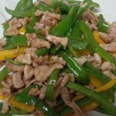 รูปของ ★超簡単★砂糖と醤油で★青椒肉絲★