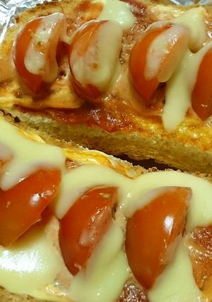 超かんたん！ミニトマトのピザトースト-レシピのメイン写真