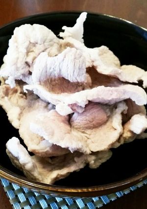 お肉の下茹で処理-レシピのメイン写真