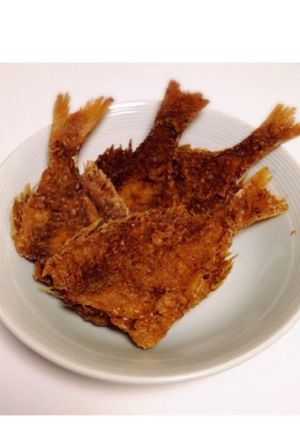 栄養たっぷりぱりっと鯛の骨せんべい！-レシピのメイン写真
