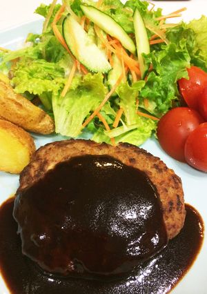 こっそり野菜入りハンバーグ♡-レシピのメイン写真