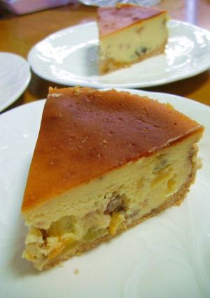 ３種類のチーズでフルーツラムチーズケーキ-レシピのメイン写真