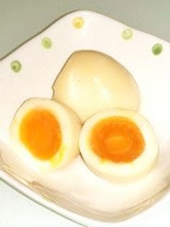 味噌ラーメンには味噌味の味付ゆで卵で。-レシピのメイン写真
