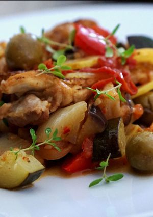 水を使わないで作る鶏肉野菜レモンの煮込み-レシピのメイン写真