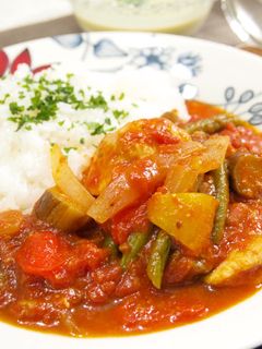 スパイシー♪鶏肉と夏野菜のトマト煮込み-レシピのメイン写真