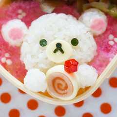 รูปของ キャラ弁☆魚肉ソーセージのロールケーキ風