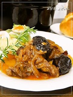 牛スジ肉とプルーン✿赤ワイン煮込み-レシピのメイン写真