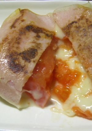 とろ～りチーズとトマトの包み焼き-レシピのメイン写真