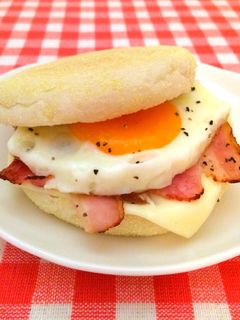 ベーコンエッグマフィン-レシピのメイン写真