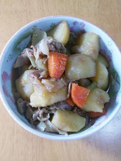 我が家の肉じゃが♪野菜の水分だけで♪-レシピのメイン写真