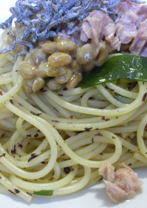 和風　わかめツナ納豆の赤しそパスタ-レシピのメイン写真