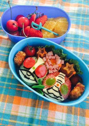 キャラ弁★仮面ライダー☆１号V３おにぎり-レシピのメイン写真