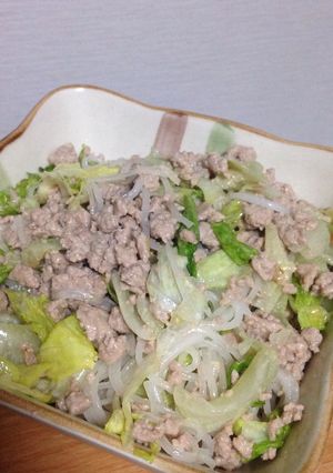 ひき肉とレタスのエスニック風サラダ-レシピのメイン写真