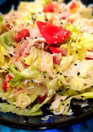 新玉ねぎとトマトのサラダ、豆入りで-レシピのメイン写真