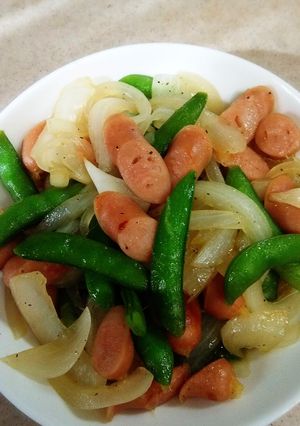 新玉ねぎとスナップえんどうコンソメ炒め-レシピのメイン写真