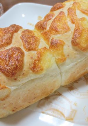 パウンド型deクミン風味☆チーズ食パン-レシピのメイン写真