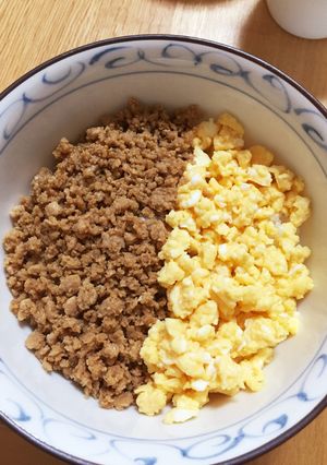 ♡簡単で美味しい♡鶏そぼろ＆卵そぼろ-レシピのメイン写真