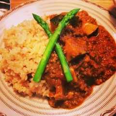 รูปของ ヘルシーに。トマトキーマカレー