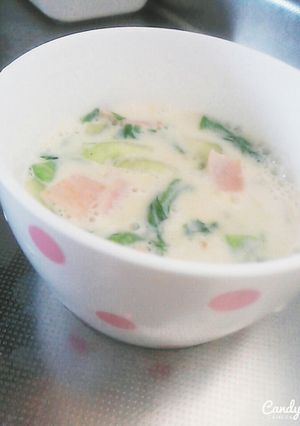 レタスとベーコンの豆乳スープ*-レシピのメイン写真