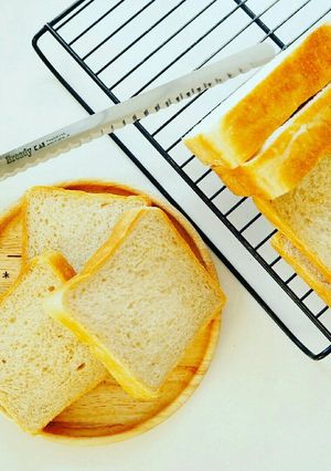 白神こだま酵母の食パン☆全粒粉入り☆-レシピのメイン写真