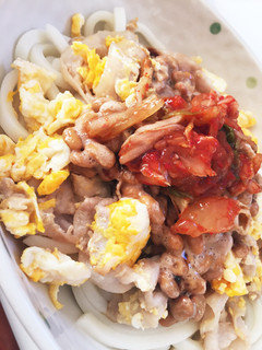 キムチ納豆うどんヾ(*´∀`*)ノ-レシピのメイン写真