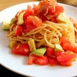 トマトとアボカドのさっぱり冷製パスタ