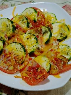 ズッキーニとトマトのチーズ焼き♪-レシピのメイン写真