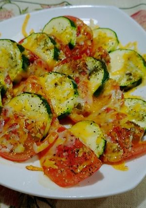 ズッキーニとトマトのチーズ焼き♪-レシピのメイン写真