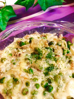 簡単!えんどう豆と新玉葱のチーズ焼き♡-レシピのメイン写真