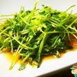 豆苗のニンニクしょう油炒め